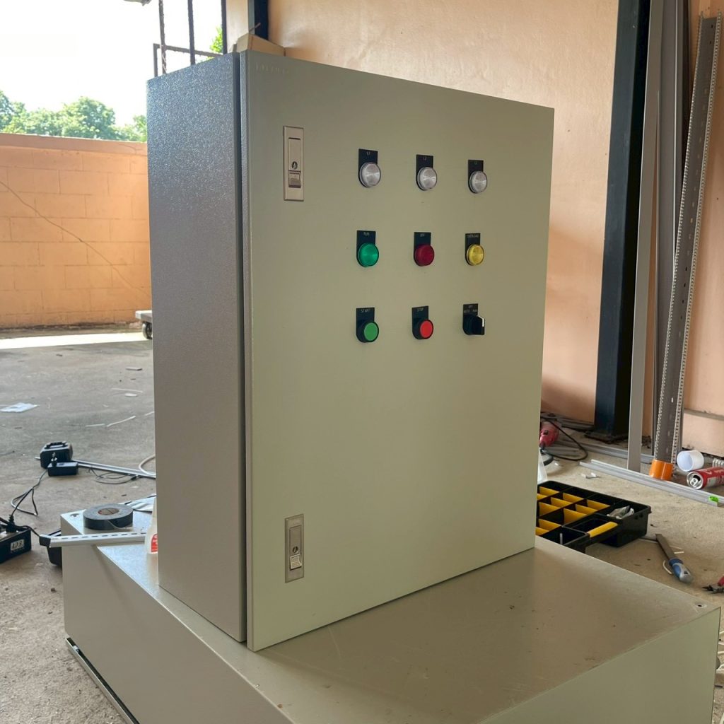 ตู้ควบคุมมอเตอร์ Y/D 15kW 3 เฟส IP40 พร้อม Auto Stop by Pressure สำหรับงานอุตสาหกรรม