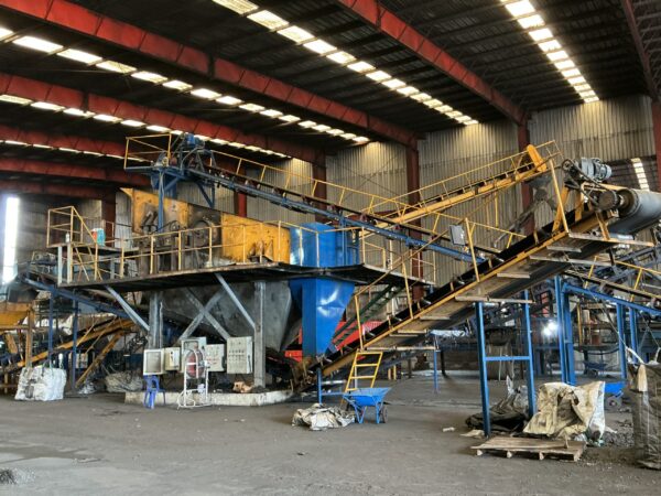 ระบบ Hot Air Dryer สำหรับกระบวนการอบ Anthracite