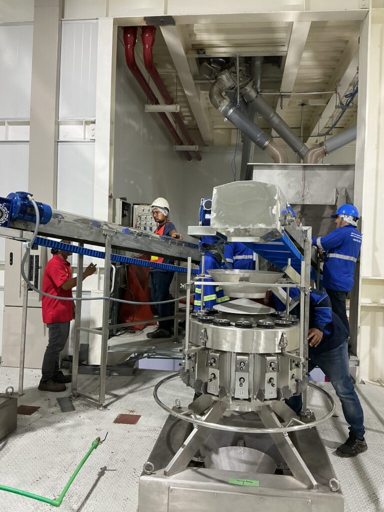 การทดสอบ Conveyor Control Panel ร่วมกับเครื่องจักรจริง
